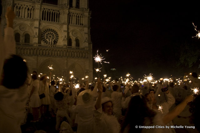Diner-en-Blanc_Paris_2012-20