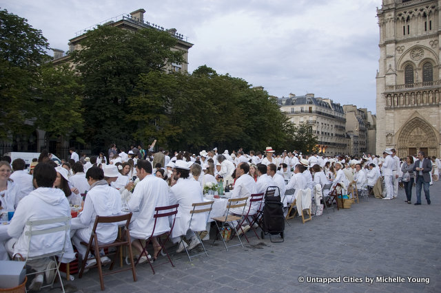Diner-en-Blanc_Paris_2012-5