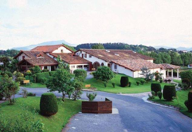 baskisch museum, van franse bodem