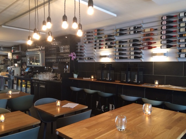 Franse wijntjes drinken bij Le Baravin&nbsp;Amsterdam