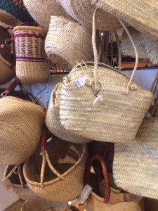 de rieten mand, Franse mode accessoire