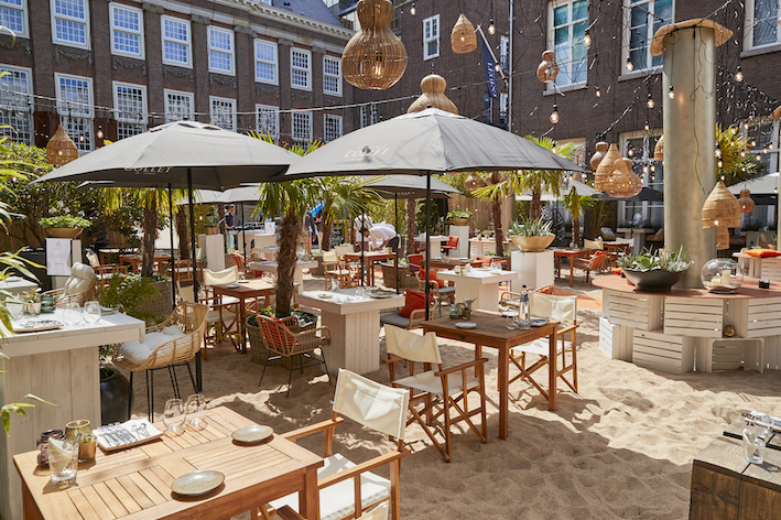 Franse hotspot Le Grand Beach in Amsterdam